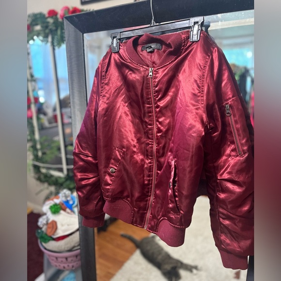 Maroon Crop Jacket - Picture 4 of 4